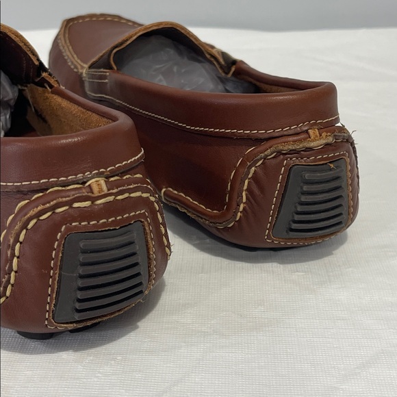 Minnetonka Men’s size 11.5 Brown Leather Loafers Driving Moccasins NEW